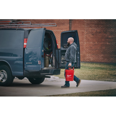 Прочисная машина Milwaukee M12 BDC8-202C, 2x2Ah, 8м (4933451633)