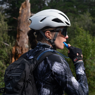 Рюкзак туристичний Naturehike для велоспорту CNK2300BB011 чорний (6976023923173)