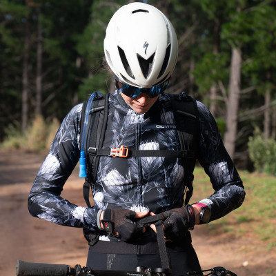 Рюкзак туристичний Naturehike для велоспорту CNK2300BB011 чорний (6976023923173)