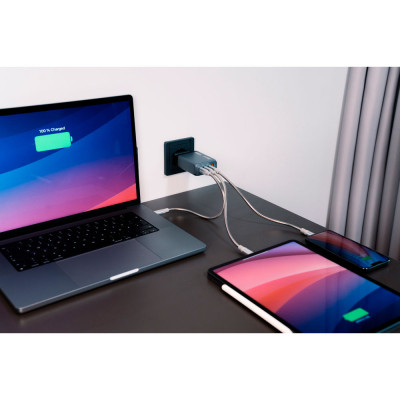 Зарядний пристрій Verbatim GaN 100 W 4 ports (2xUSB-C-100 W,USB-C 65 W /USB-A -3.0) (32202)