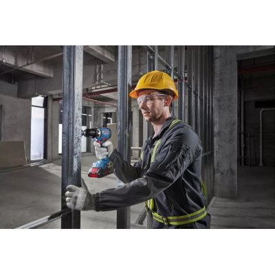 Шуруповерт Bosch Professional GSR 18V-65 18В 2х5Агод 2155Нм 0-5500-2100обхв ЗП GAL18V-40 1.06к (0.601.9N3.203)