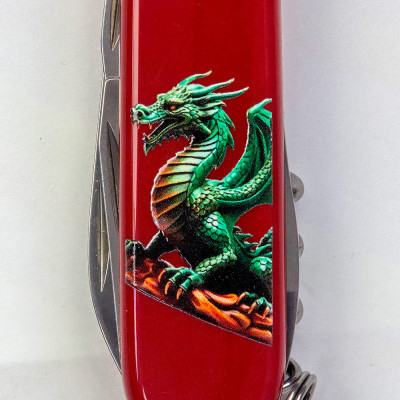 Ніж Victorinox Spartan Zodiac 91 мм Зелений дракон на дереві (1.3603_Z3350u)