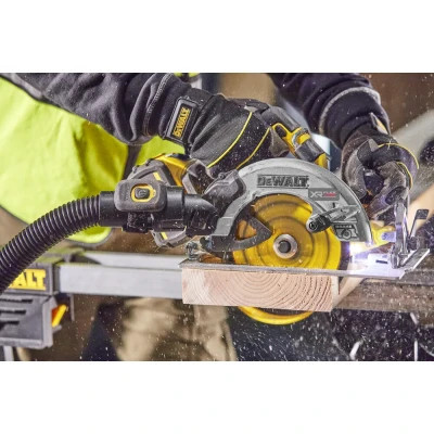 Дискова пила DeWALT 18V XR Li-lon FLEXVOLT ADVANTAGE, диск 190х30 мм, TSTAK (без АКБ та ЗП) (DCS573NT)