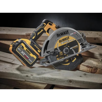Дискова пила DeWALT 18V XR Li-lon FLEXVOLT ADVANTAGE, диск 190х30 мм, TSTAK (без АКБ та ЗП) (DCS573NT)