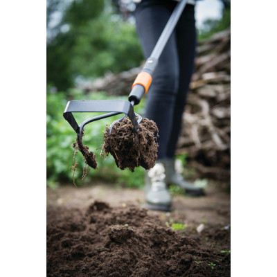 Сапа Fiskars Gardening розпушувач QuikFit 30.5см, 0.5кг (1000681)