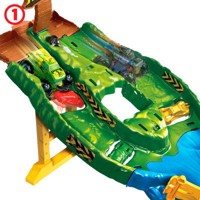 Автотрек Hot Wheels Перегони титанів серії Monster Trucks (HGV12)