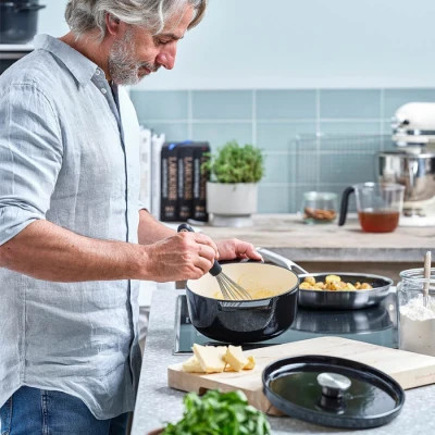 Каструля KitchenAid чавунна з кришкою 3,3 л Чорна (CC006058-001)