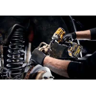 Гайковерт DeWALT 18 В XR Li-lon,406 Нм, 5 Ah, 2 АКБ, ЗП, TSTAK (DCF923P2G)
