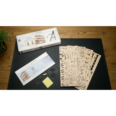 Конструктор Ugears Лицарський автобус (6337401)