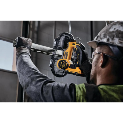 Стрічкова пила DeWALT 18В XR Li-lon, 46-116 м/хв, кейс TSTAK (бкз АКБ та ЗУ) (DCS377NT)